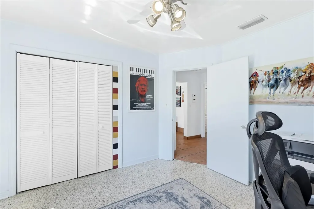 1939 High Point Drive Sarasota FL 34236