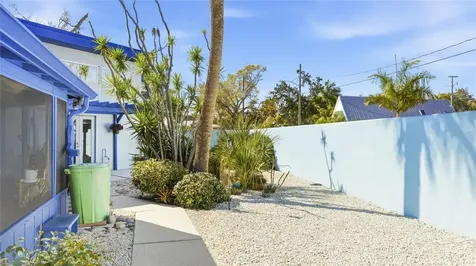 1939 High Point Drive Sarasota FL 34236