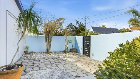 1939 High Point Drive Sarasota FL 34236