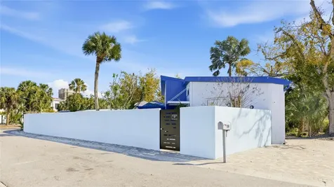 1939 High Point Drive Sarasota FL 34236
