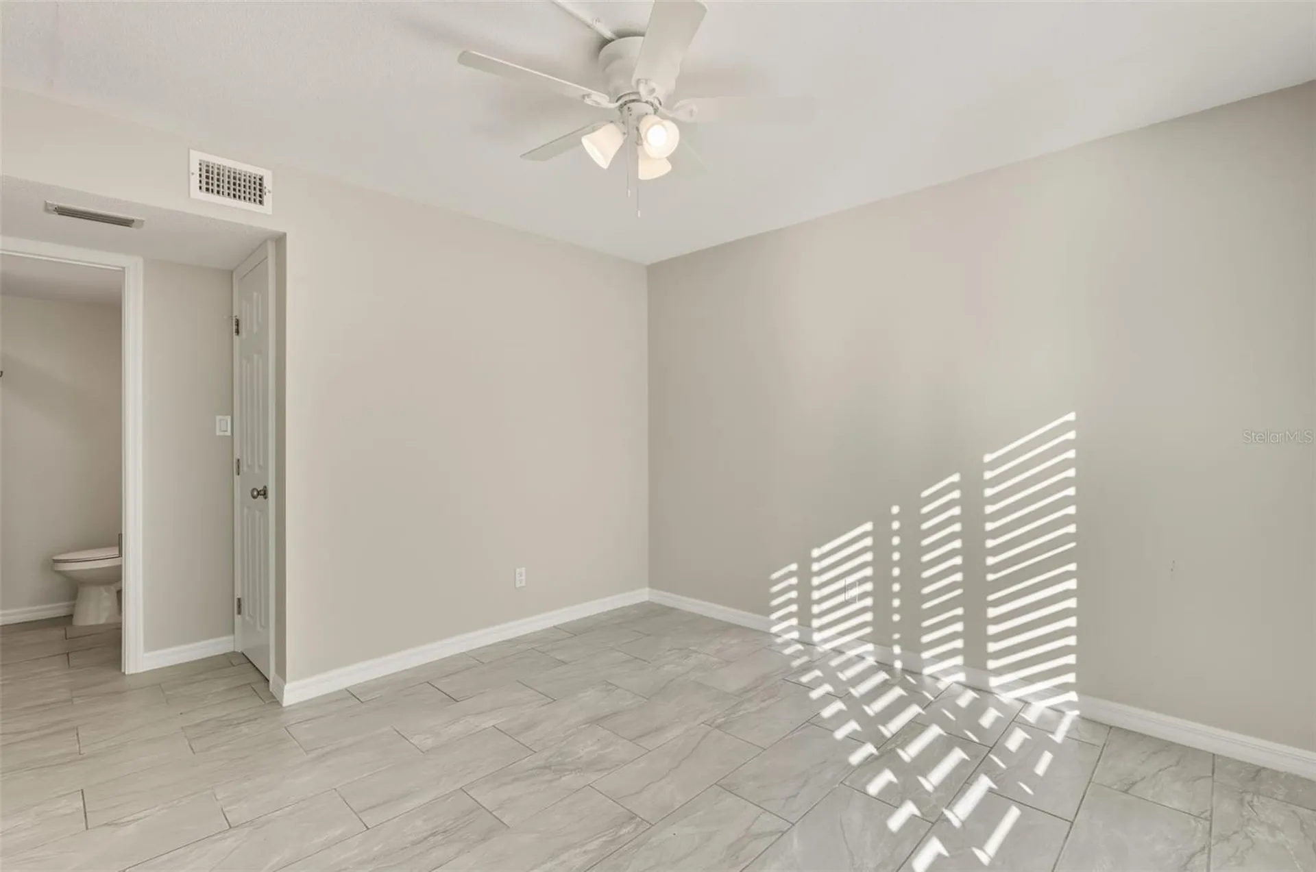 5055 N Beach Road Englewood FL 34223