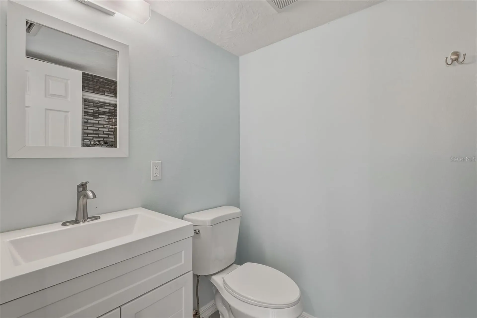 5055 N Beach Road Englewood FL 34223