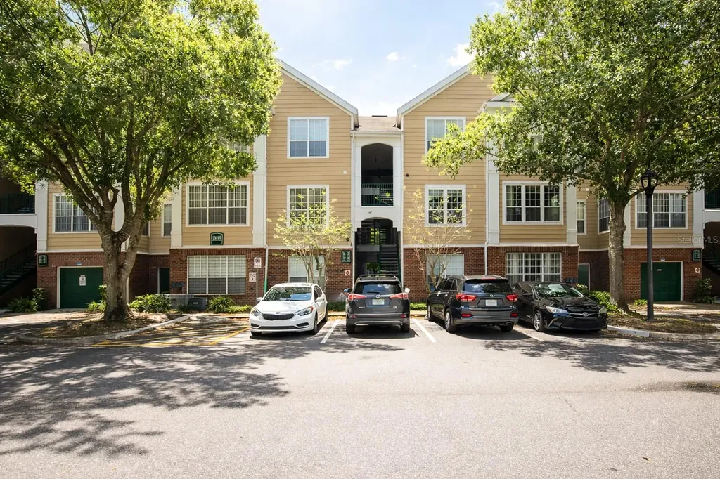 13015 Plantation Park Circle Orlando FL 32821