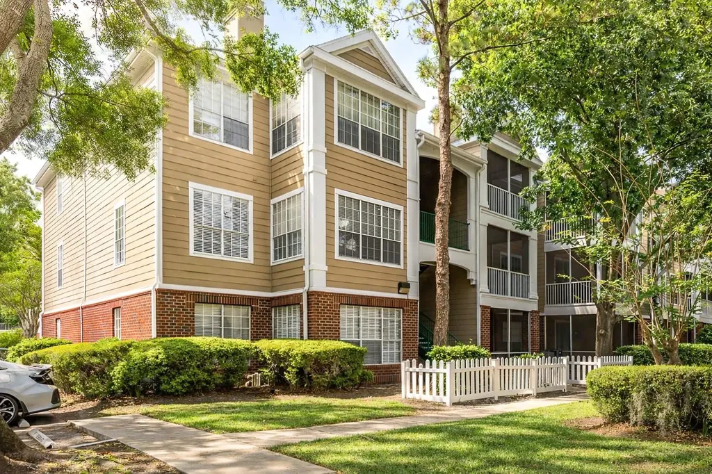 13015 Plantation Park Circle Orlando FL 32821