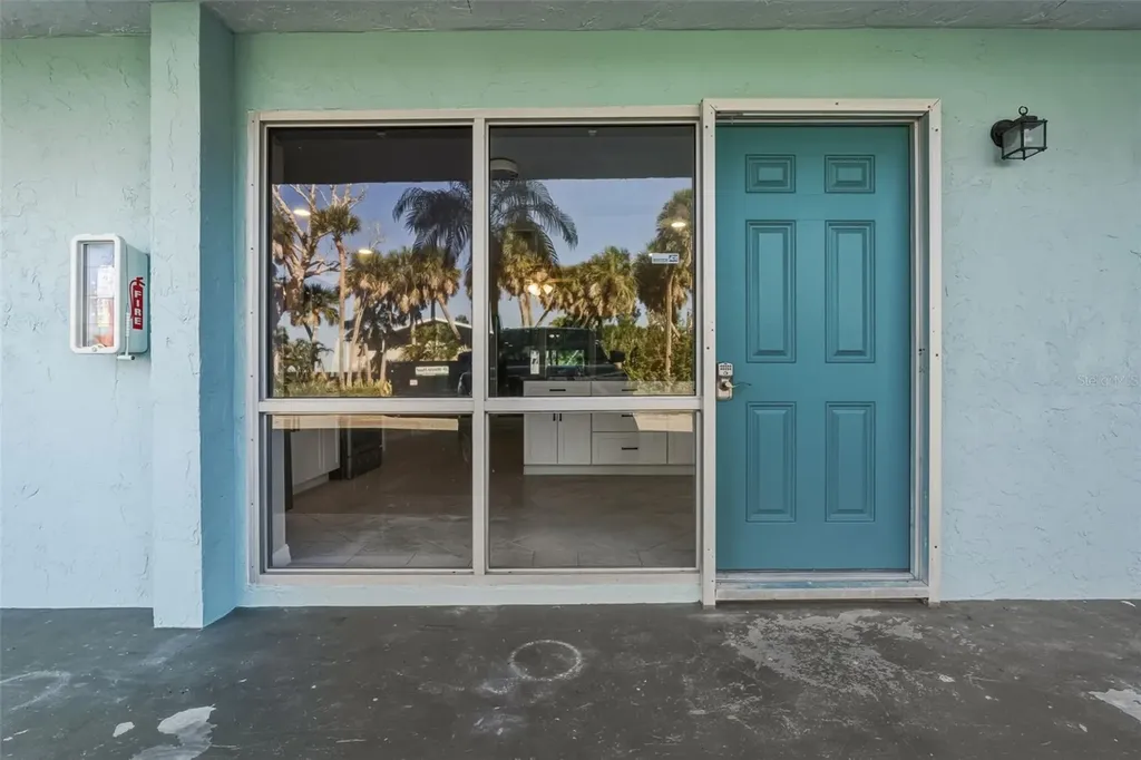 5055 N Beach Road Englewood FL 34223