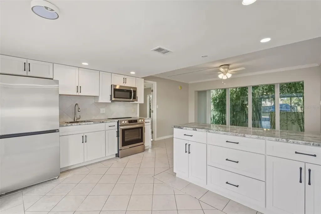 5055 N Beach Road Englewood FL 34223