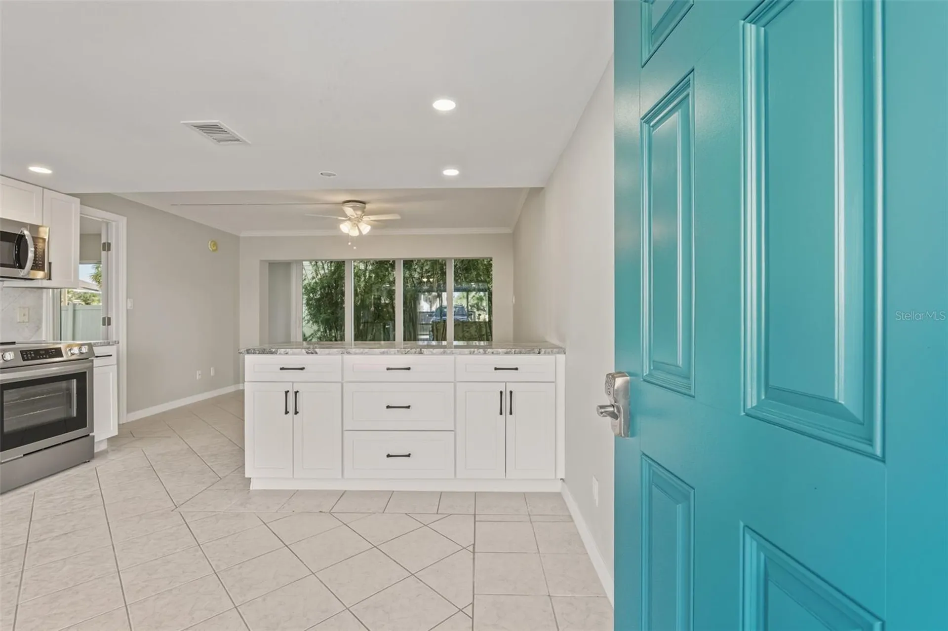 5055 N Beach Road Englewood FL 34223