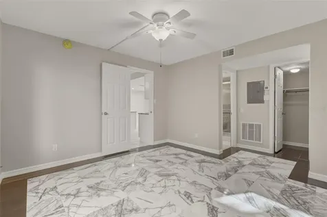5055 N Beach Road Englewood FL 34223