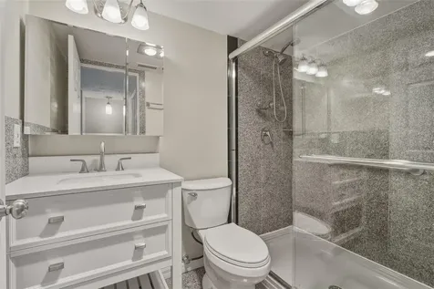5055 N Beach Road Englewood FL 34223
