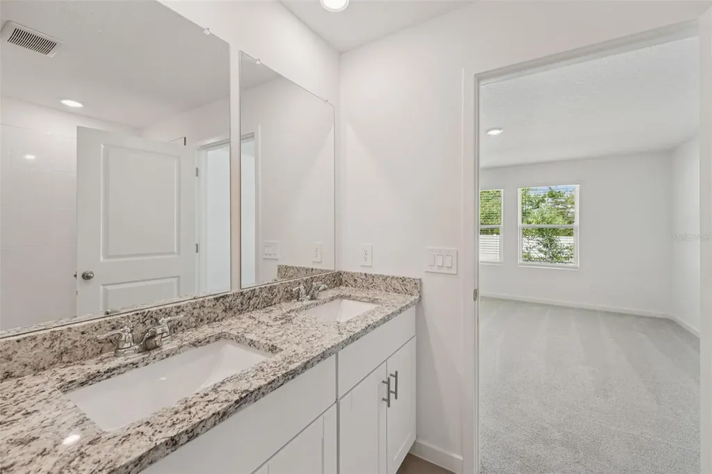 11 Dilly Court Palm Coast FL 32164