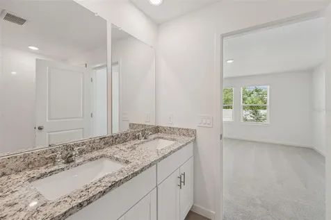 11 Dilly Court Palm Coast FL 32164