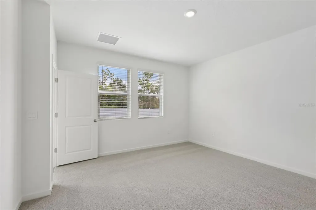 8 Dilly Court Palm Coast FL 32164