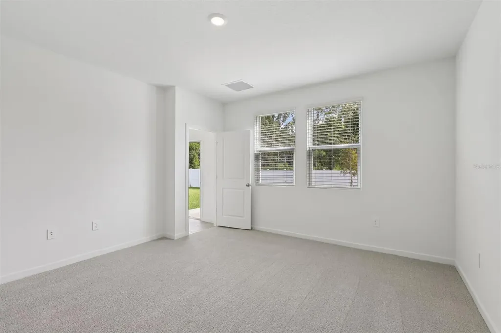 8 Dilly Court Palm Coast FL 32164