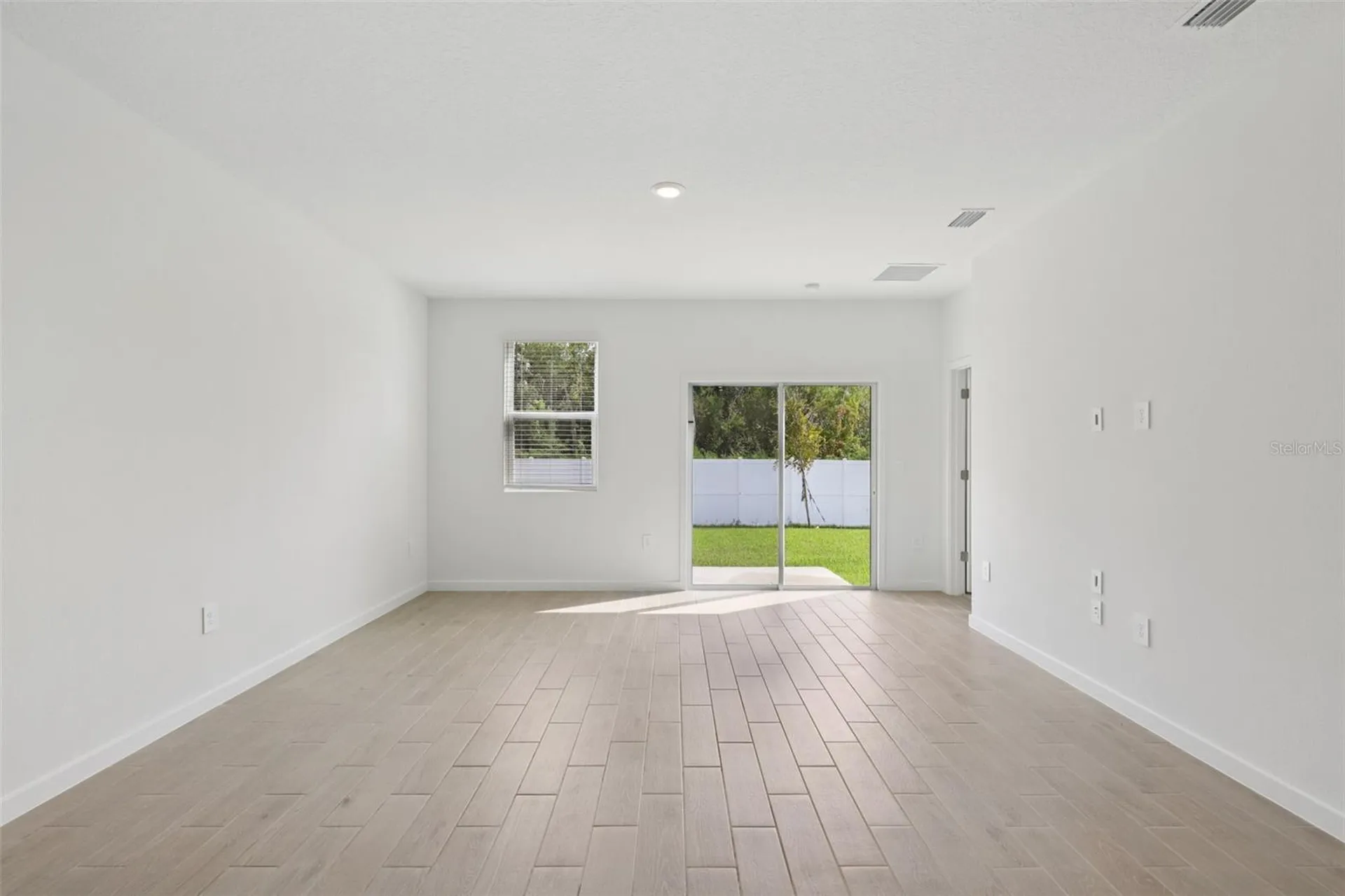 8 Dilly Court Palm Coast FL 32164