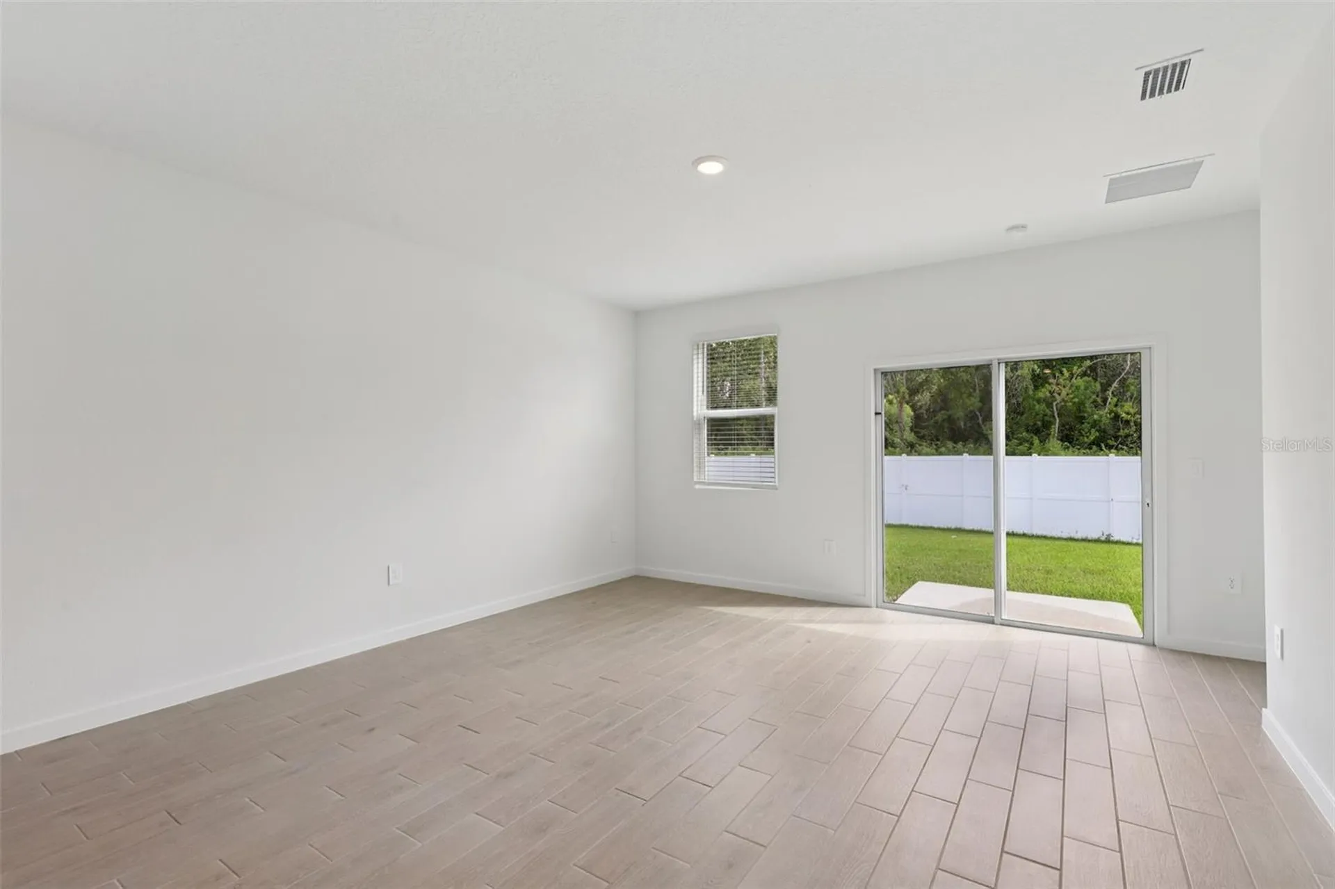 8 Dilly Court Palm Coast FL 32164