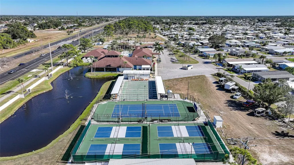 495 Schooner Street North Port FL 34287