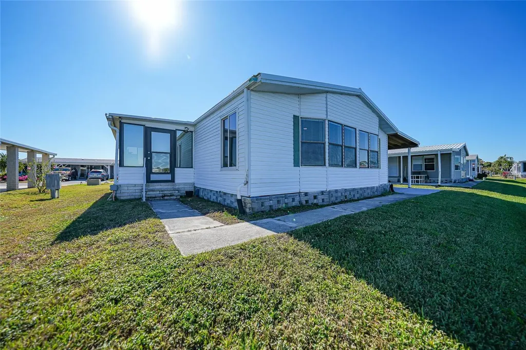 495 Schooner Street North Port FL 34287