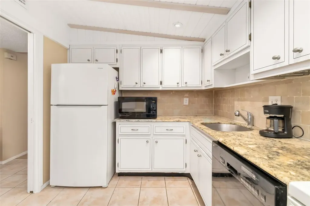 7461 W Country Club Drive Sarasota FL 34243