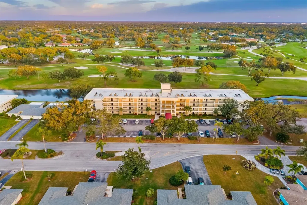 7461 W Country Club Drive Sarasota FL 34243