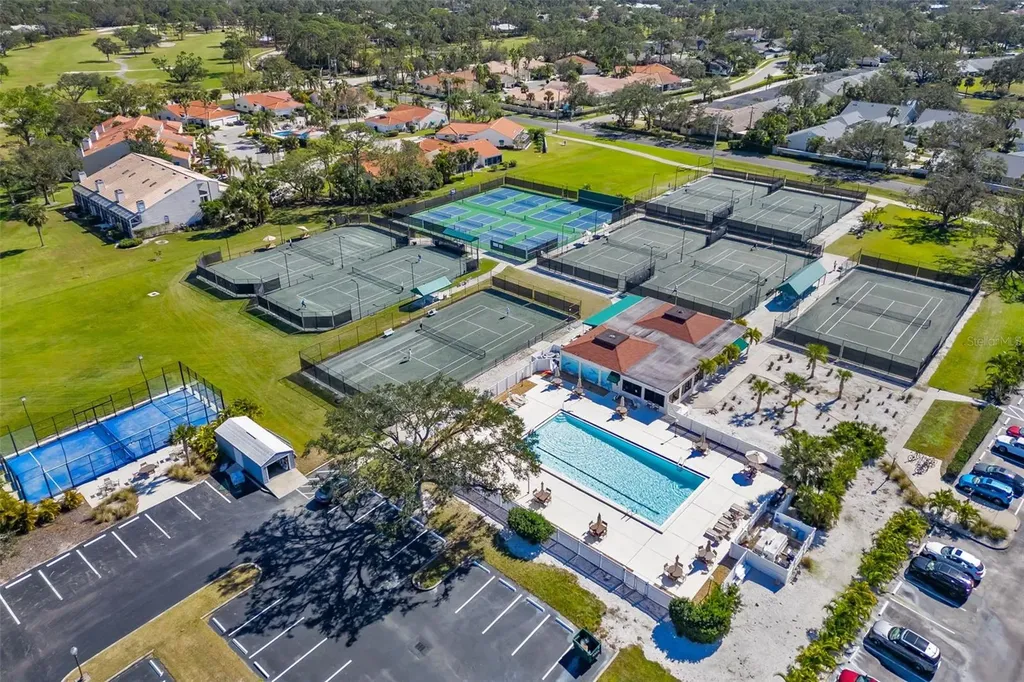 7461 W Country Club Drive Sarasota FL 34243