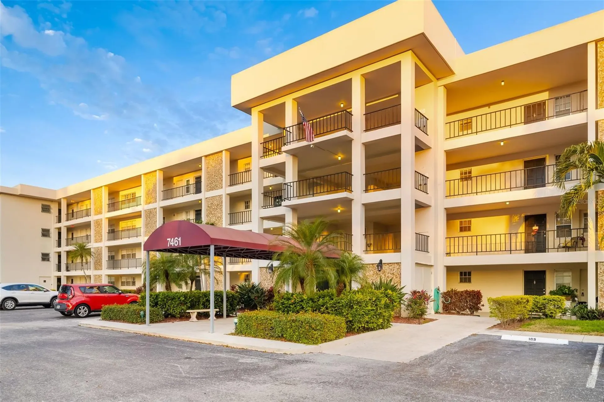 7461 W Country Club Drive Sarasota FL 34243