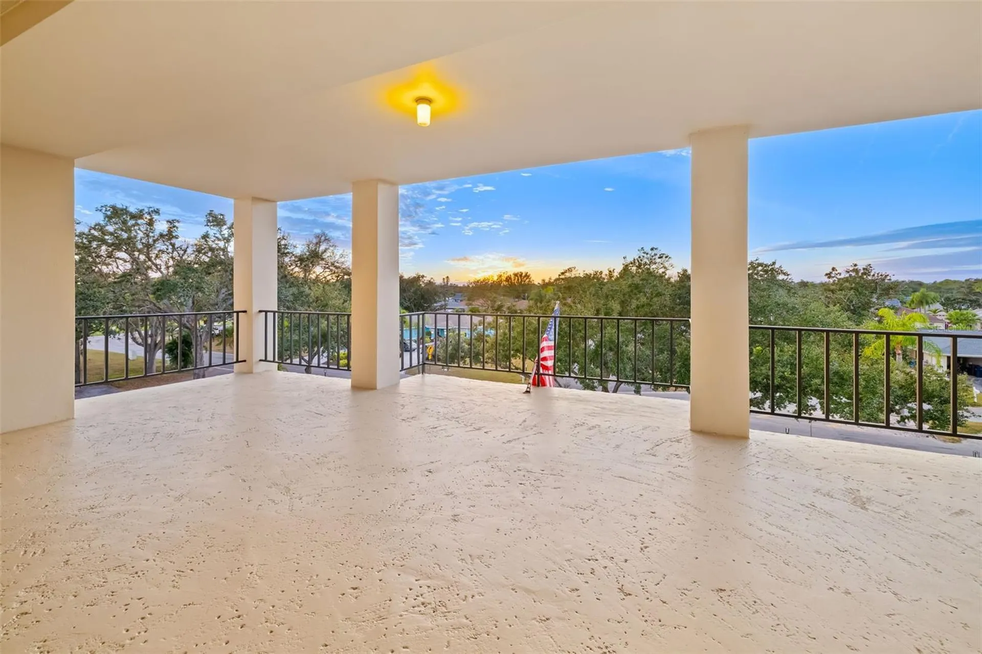 7461 W Country Club Drive Sarasota FL 34243