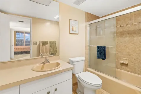 7461 W Country Club Drive Sarasota FL 34243
