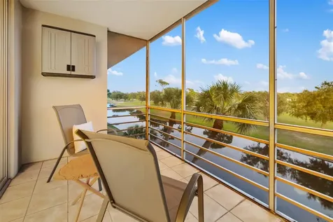 7461 W Country Club Drive Sarasota FL 34243