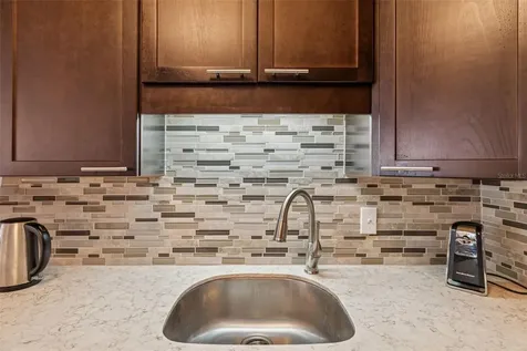 2295 Mexican Way Clearwater FL 33763