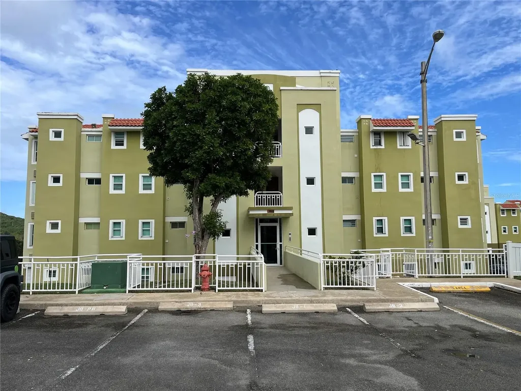 Cond. Castillos Del Mar J Ceiba PR 00735