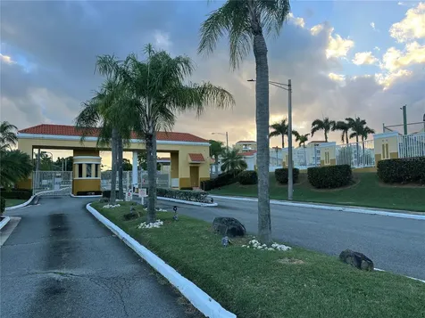 Cond. Castillos Del Mar J Ceiba PR 00735