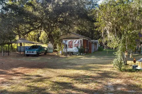 1582 S Us 301 Sumterville FL 33585