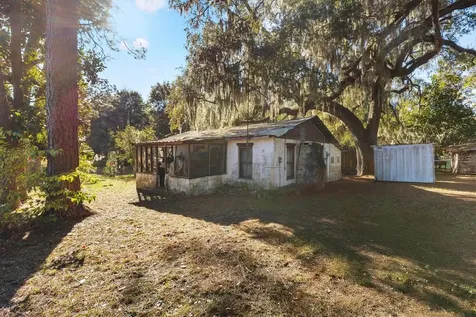 1582 S Us 301 Sumterville FL 33585