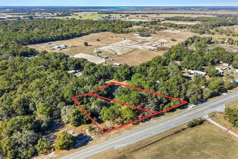 1582 S Us 301 Sumterville FL 33585