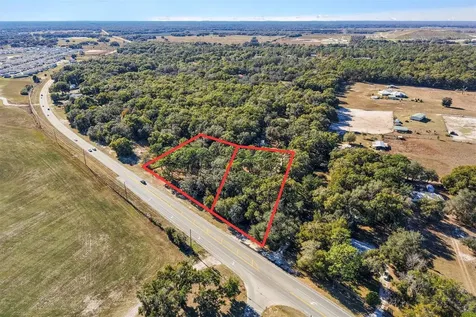1582 S Us 301 Sumterville FL 33585