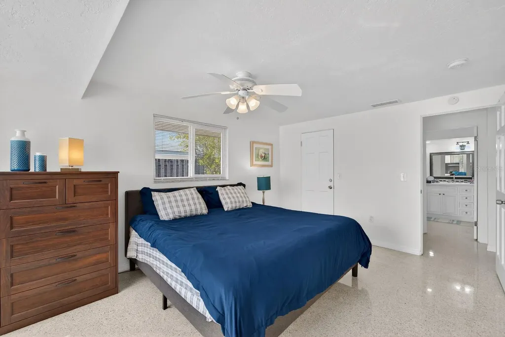 3326 Rowena Street Sarasota FL 34231