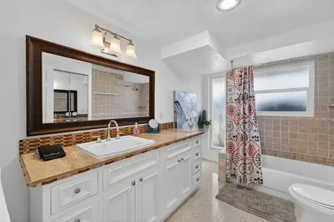 3326 Rowena Street Sarasota FL 34231