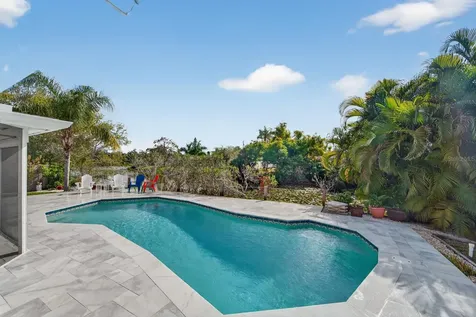 3326 Rowena Street Sarasota FL 34231