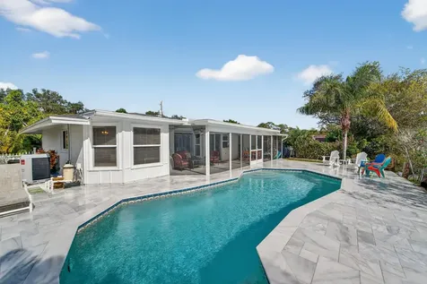 3326 Rowena Street Sarasota FL 34231