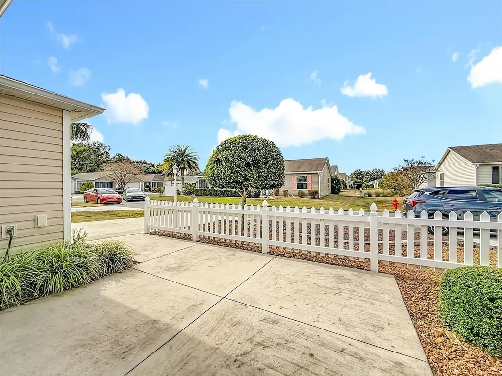 3079 Nutwood Avenue The Villages FL 32163