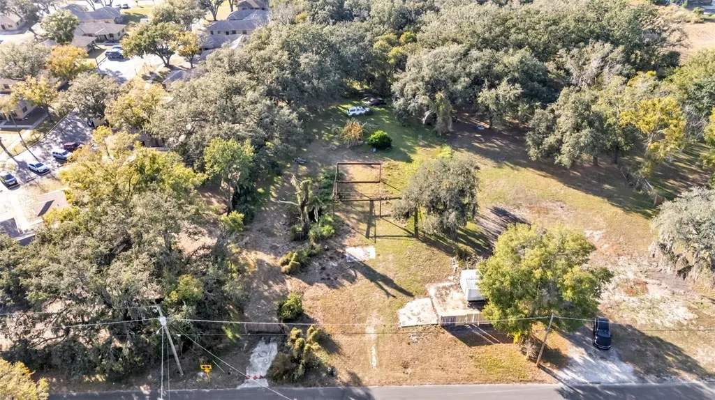23 Violet Street Plant City FL 33563