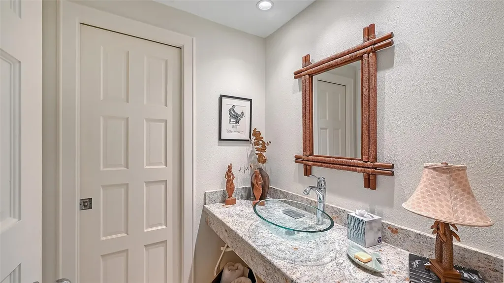 2550 Harbourside Drive Longboat Key FL 34228