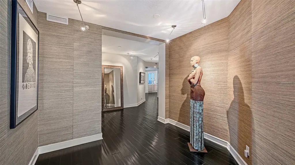 2550 Harbourside Drive Longboat Key FL 34228