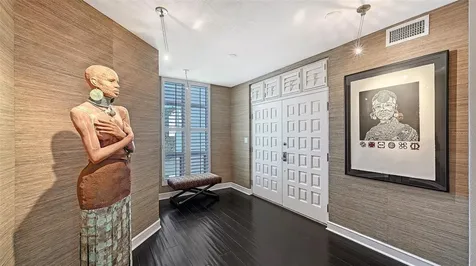 2550 Harbourside Drive Longboat Key FL 34228
