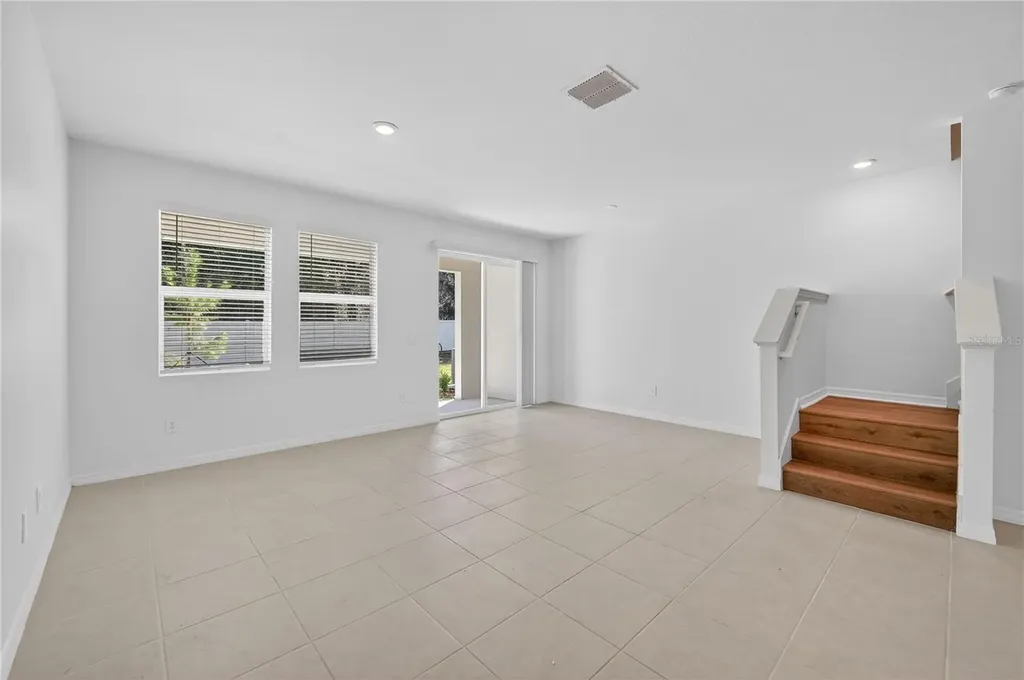 3346 Lapis Lake Drive Zephyrhills FL 33541
