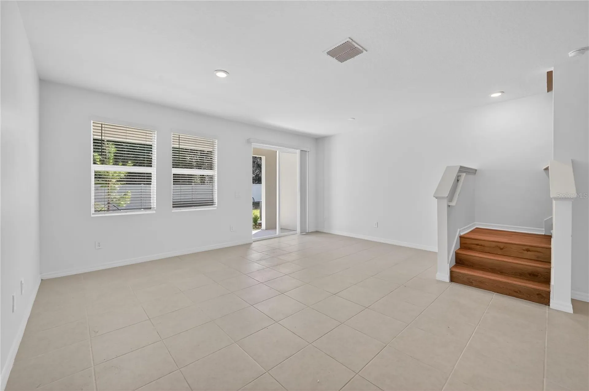 3346 Lapis Lake Drive Zephyrhills FL 33541