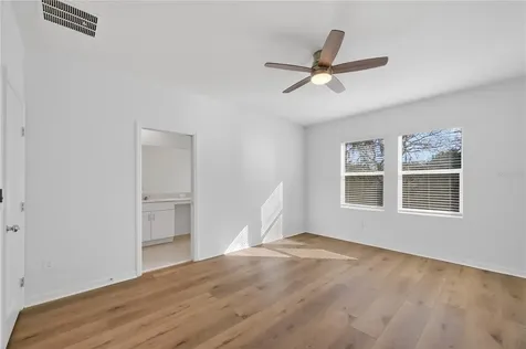 3346 Lapis Lake Drive Zephyrhills FL 33541