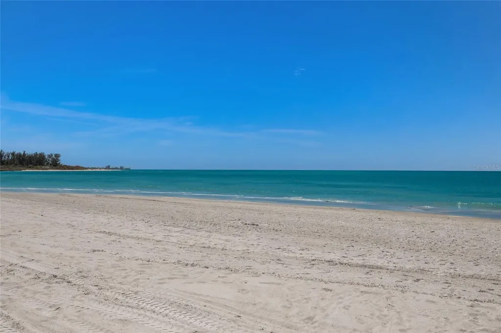 525 Channel Lane Longboat Key FL 34228