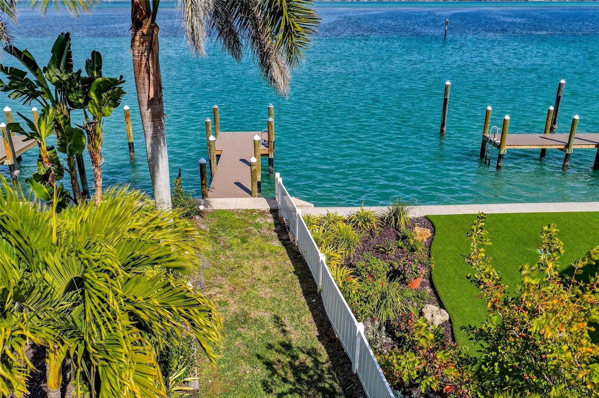 525 Channel Lane Longboat Key FL 34228