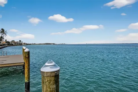 525 Channel Lane Longboat Key FL 34228